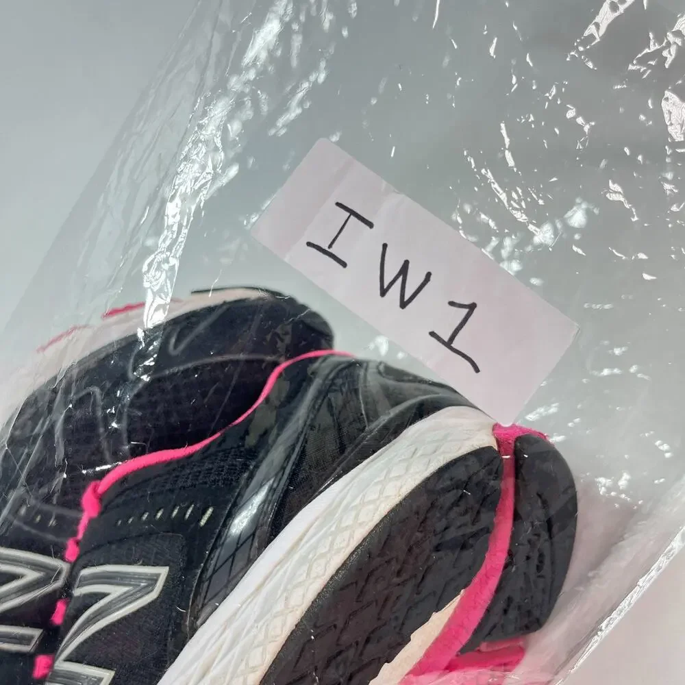 New Balance 790v1 Black Pink Lace Up Athletic Running Shoes Women's Size 7.5